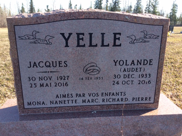 Headstone image of Yelle