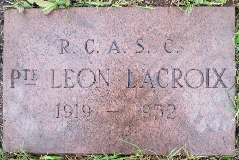 Headstone image of Lacroix