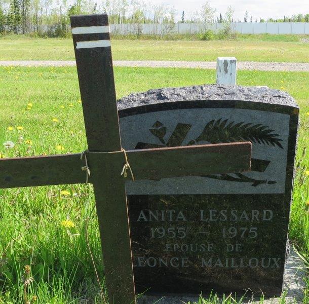 Headstone image of Mailloux