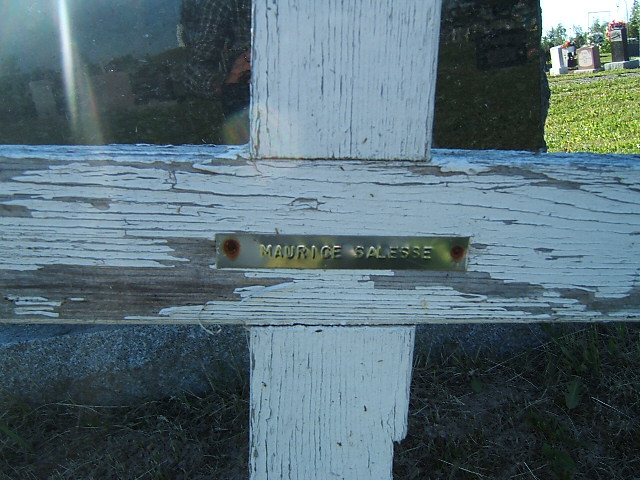 Headstone image of Salesse