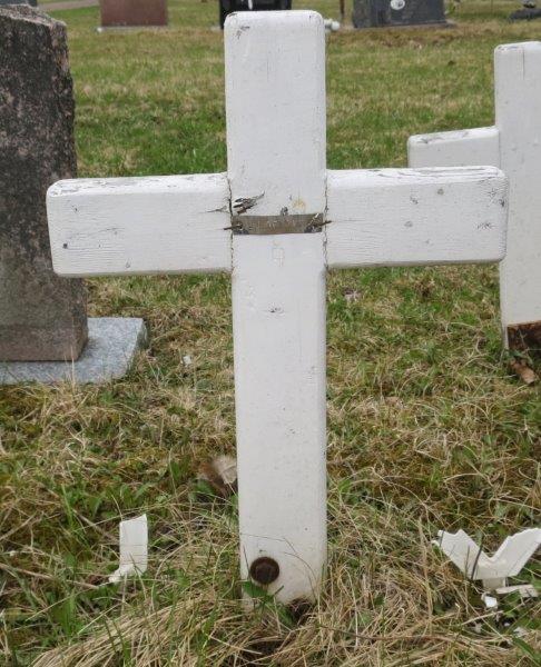 Headstone image of Lacroix