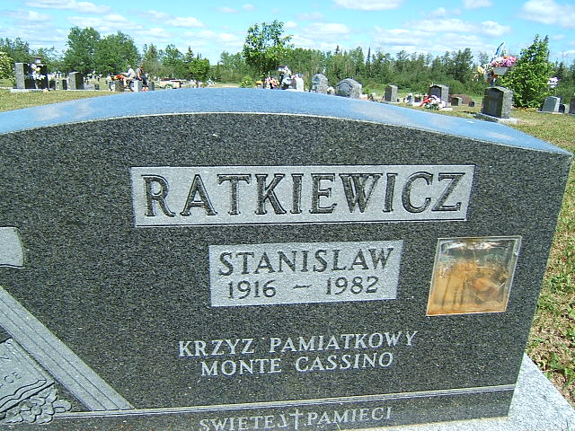 Headstone image of Ratkiewicz
