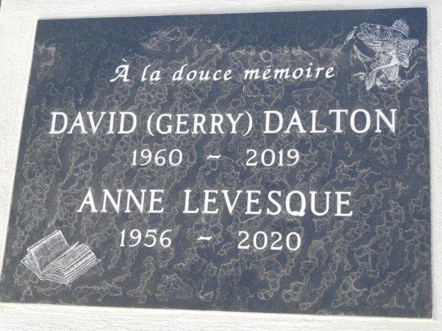 Headstone image of Dalton