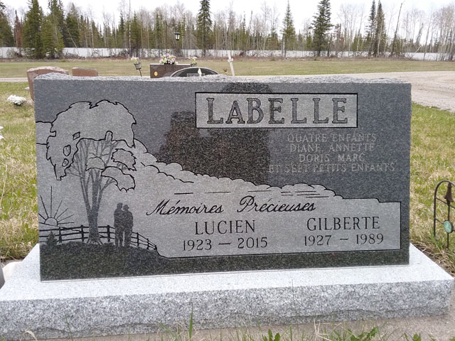 Headstone image of Labelle