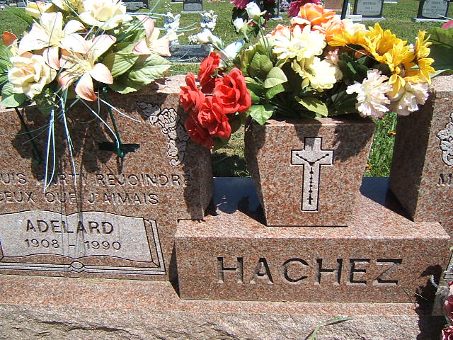 Headstone image of Hachez