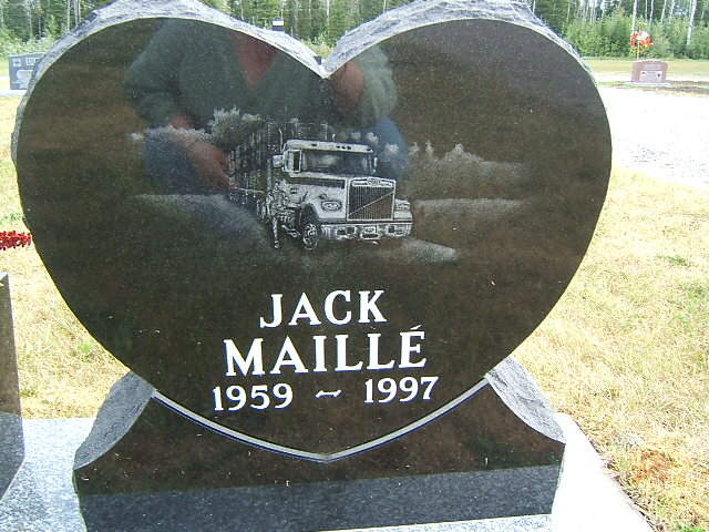 Headstone image of Maillé