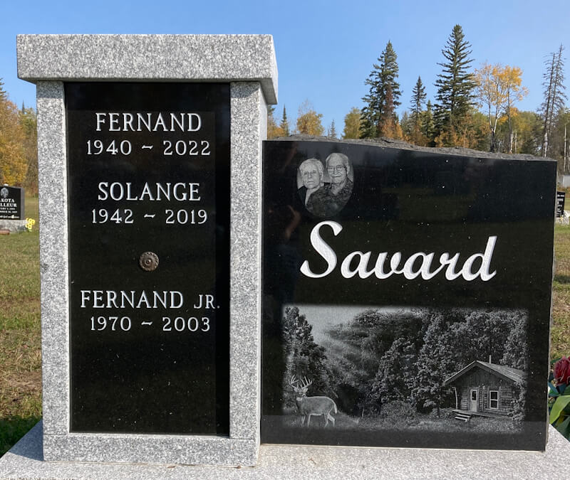 Headstone image of Savard