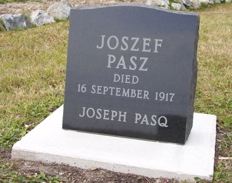 Headstone image of Pasz "Pasz"