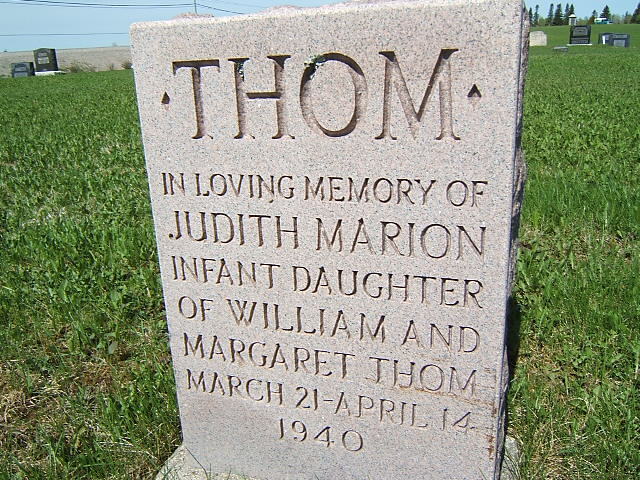 Headstone image of Thom