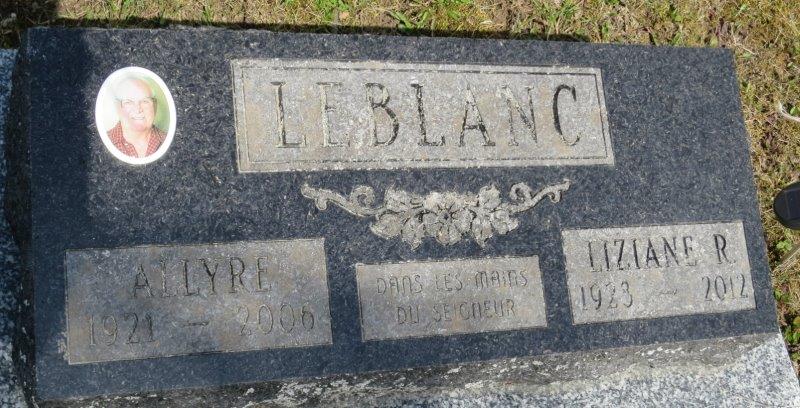 Headstone image of Robichaud-Leblanc