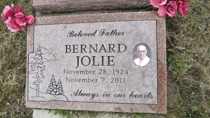 Headstone image of Jolie